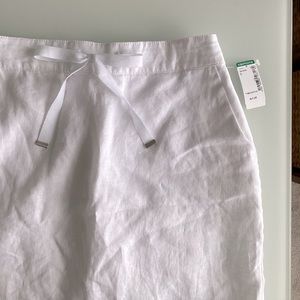 NWT - White linen skirt / skort - Size:2